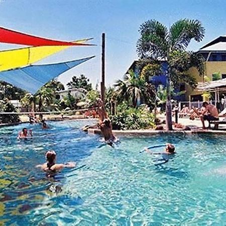 ซัมเมอร์ เฮาส์ แบ็กแพกเกอร์ แคร์น Hostel แคนส์ ภายนอก รูปภาพ