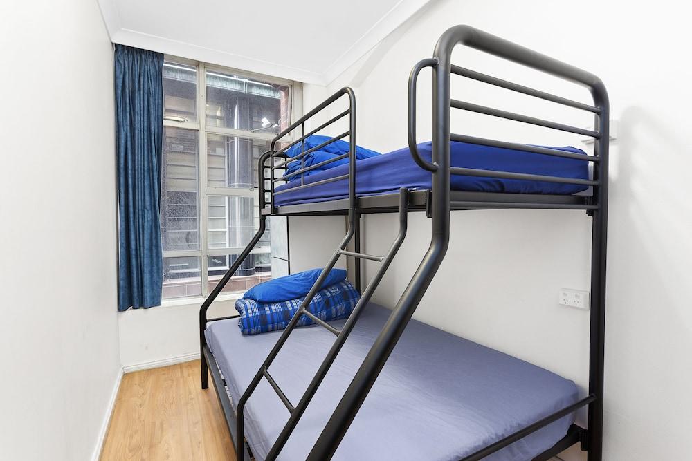 ซัมเมอร์ เฮาส์ แบ็กแพกเกอร์ แคร์น Hostel แคนส์ ภายนอก รูปภาพ