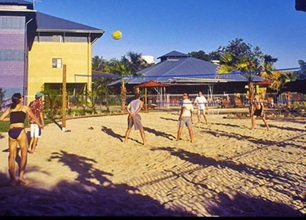ซัมเมอร์ เฮาส์ แบ็กแพกเกอร์ แคร์น Hostel แคนส์ ภายนอก รูปภาพ