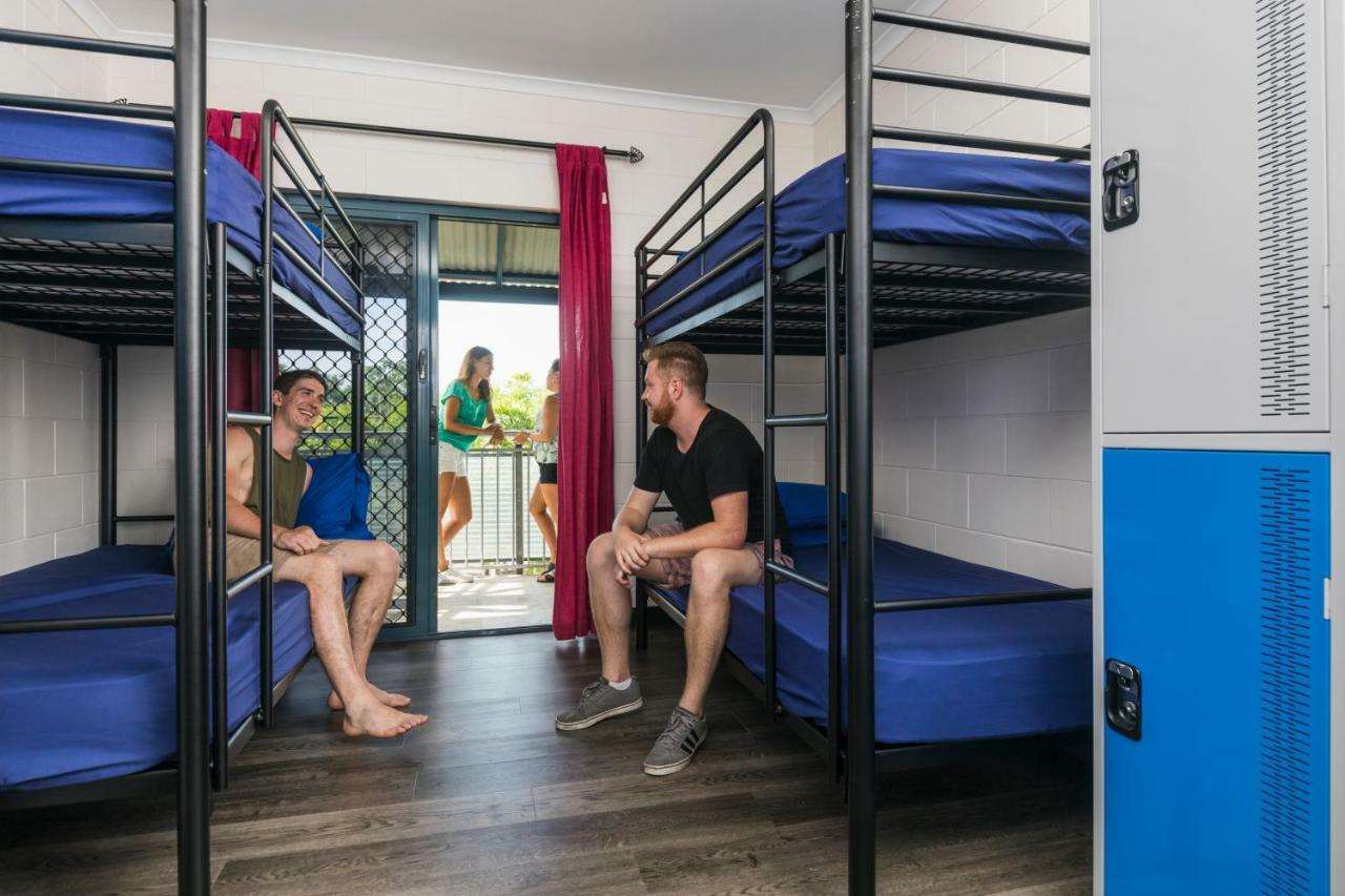 ซัมเมอร์ เฮาส์ แบ็กแพกเกอร์ แคร์น Hostel แคนส์ ภายนอก รูปภาพ