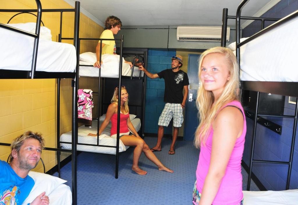 ซัมเมอร์ เฮาส์ แบ็กแพกเกอร์ แคร์น Hostel แคนส์ ห้อง รูปภาพ